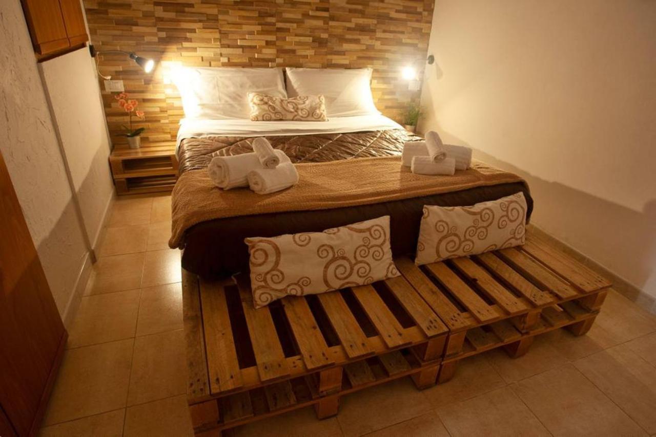 Apartment Via Leopoldo Pellas